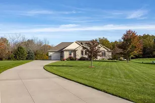 W2244 Secluded Ct, Kaukauna, WI 54130 - Photo 34