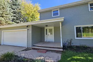 24 Weimar Ct, Appleton, WI 54915 - Photo 2
