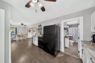 1107 S Pearl St, New London, WI 54961 - Photo 6