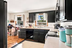 2219 N Elinor St, Appleton, WI 54914 - Photo 8