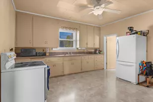 208 Terrace Ave, Marinette, WI 54143 - Photo 10