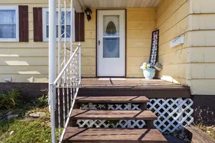 1035 Shields St, Marinette, WI 54143 - Photo 2