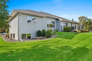 2940 Woodale Ave, Green Bay, WI 54313 - Photo 2
