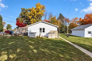 1532 Maple Ave, Oshkosh, WI 54902 - Photo 20