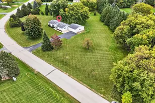 4201 Matuszak Ct, Green Bay, WI 54313 - Photo 40