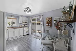 1306 S Riverdale Dr, Appleton, WI 54914 - Photo 14