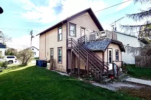 538 Ceape Ave, Oshkosh, WI 54901 - Photo 2