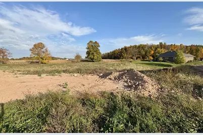 1037 Sandpiper Drive, Menasha, WI 54952 - Photo 2