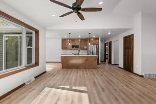1218 Pecor St, Oconto, WI 54153 - Photo 38
