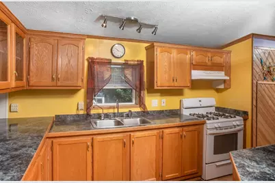 W7666 Chicago Road, Wautoma, WI 54982 - Photo 4