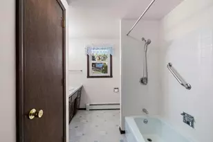 220 Cliffview Dr, Green Bay, WI 54302 - Photo 16