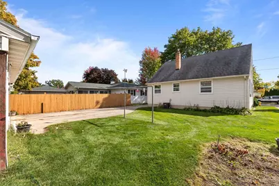 1126 Adams Avenue, Oshkosh, WI 54902 - Photo 30