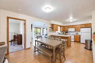 2725 Humboldt Rd, Green Bay, WI 54311 - Photo 6