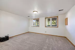 2725 Humboldt Rd, Green Bay, WI 54311 - Photo 14