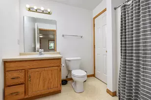 2725 Humboldt Rd, Green Bay, WI 54311 - Photo 16