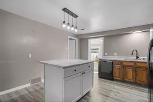 208 N Superior St, De Pere, WI 54115 - Photo 18