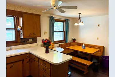 3038 Greenview Drive, Green Bay, WI 54311 - Photo 4
