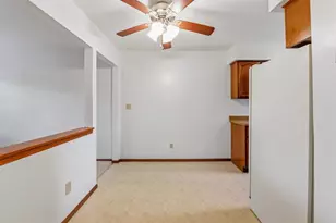 890 Bishop Ct, Fond du Lac, WI 54935 - Photo 8