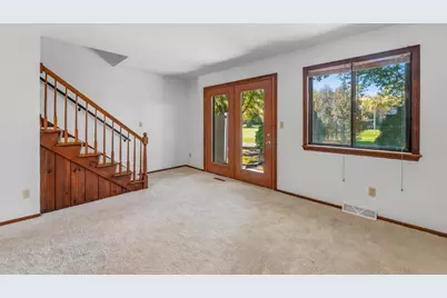 890 Bishop Court, Fond du Lac, WI 54935 - Photo 2