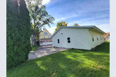 227 W Tweedy Street, Hustisford, WI 53034 - Photo 8