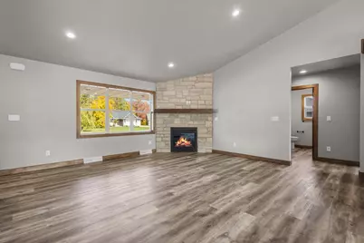 3376 Largo Ridge Court, Green Bay, WI 54311 - Photo 6