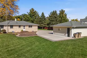 10633 Wilmot Rd, Pleasant Prairie, WI 53158 - Photo 6