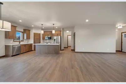 1588 Ontario Road, Green Bay, WI 54311 - Photo 6