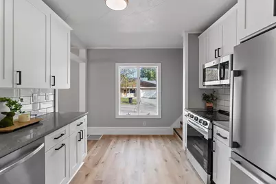 105 S Lark Street, Oshkosh, WI 54902 - Photo 14