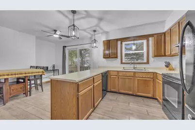 320 Illinois Avenue, North Fond du Lac, WI 54937 - Photo 12
