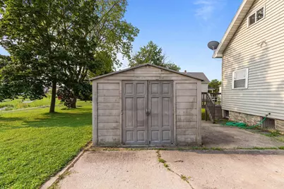 622 Grand Street, Oshkosh, WI 54901 - Photo 34