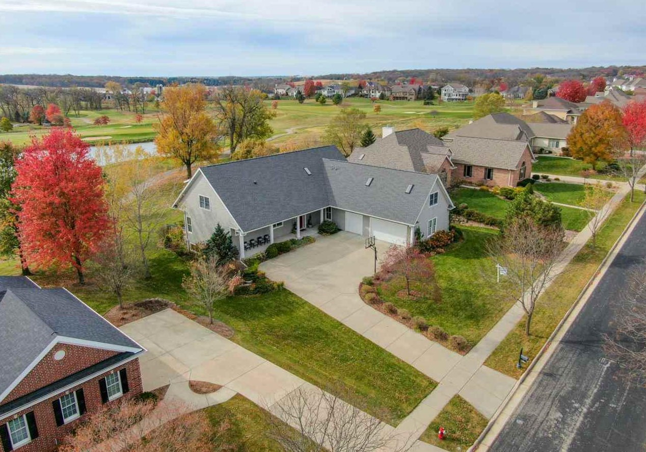9701 Hill Creek Dr, Madison, WI 53593-7984