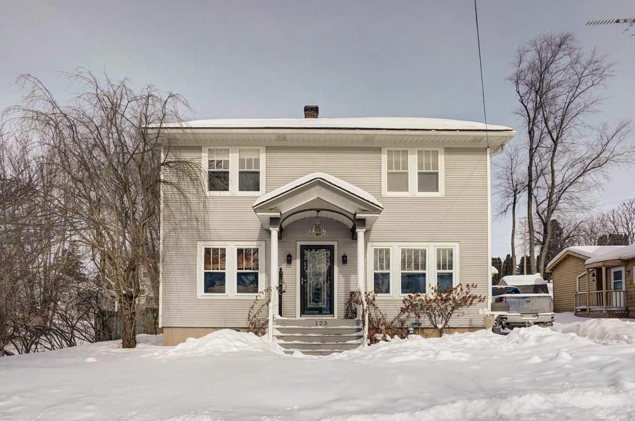 125 Woolcock St, Jefferson, WI 53549-1234