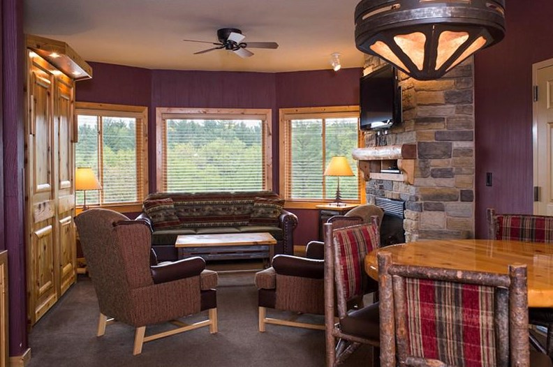 45 Hillman Rd #4054m, West Baraboo, WI 53913