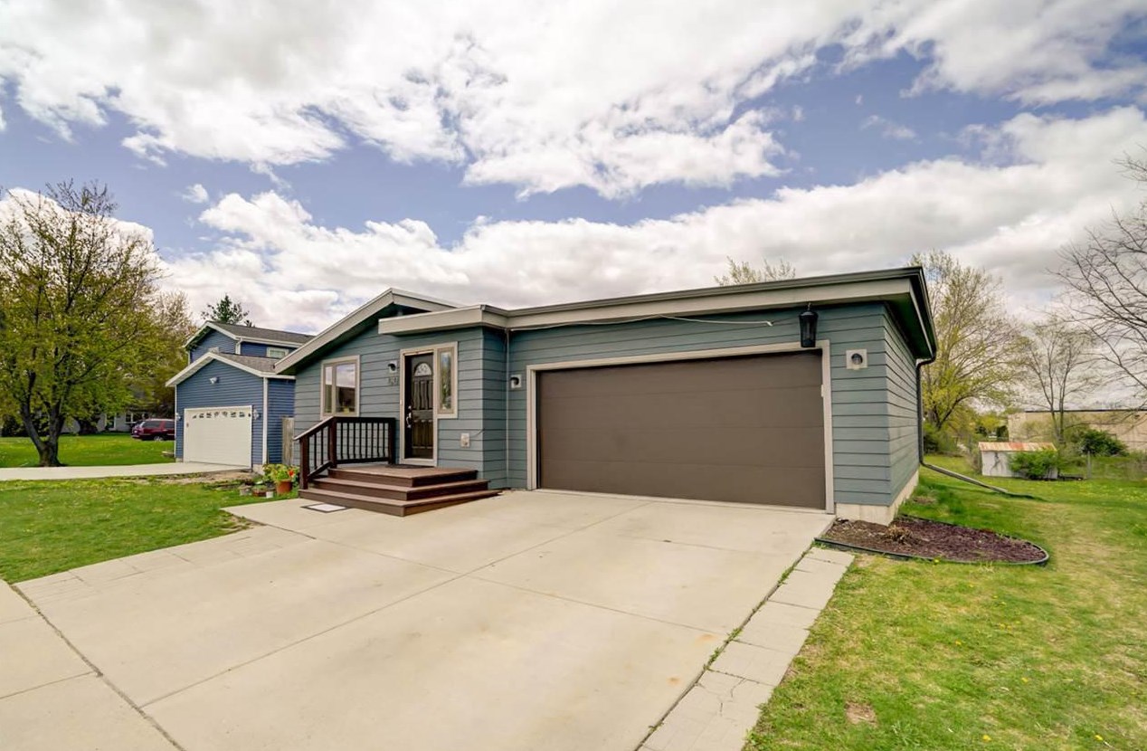 4242 Crested Owl Ln, Madison, WI