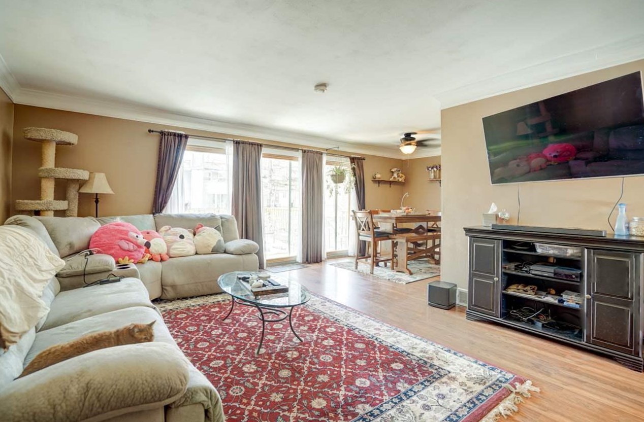 2114 Adderbury Cir, Madison, WI 53711-3902