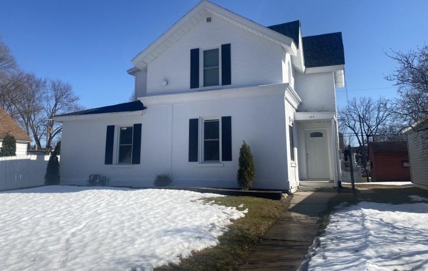 212 Howard St, Portage, WI 53901-1820