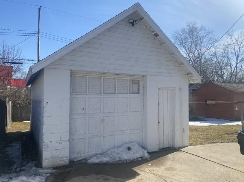 212 Howard St, Portage WI  53901-1820 exterior