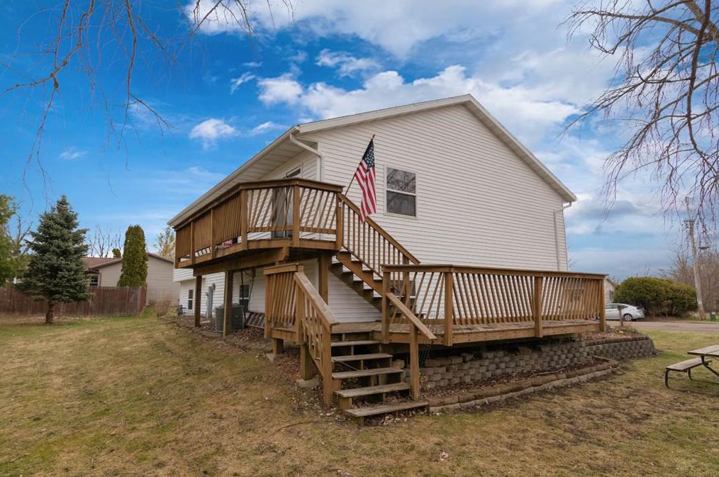 746 Walker Way, Edgerton, WI 53534