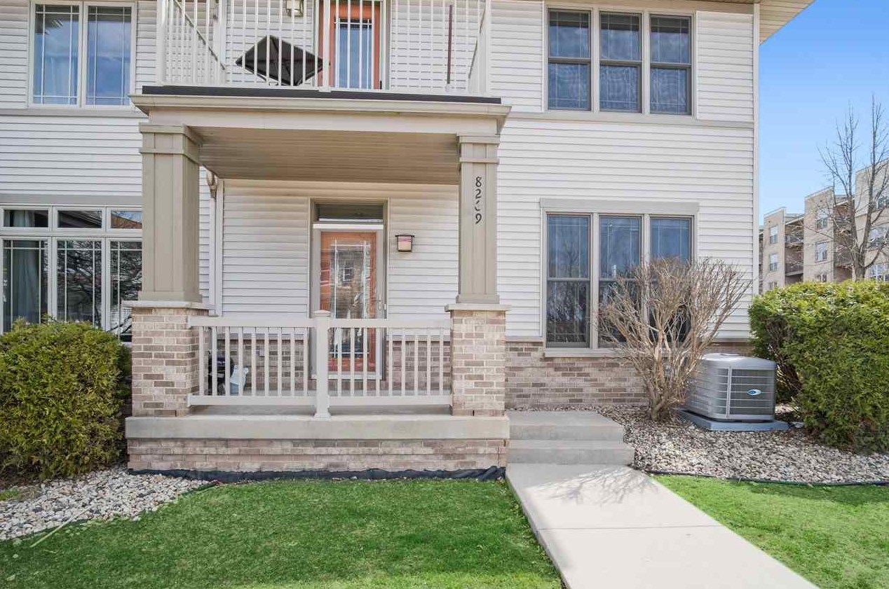 8269 Starr Grass Dr, Madison, WI 53719-4471
