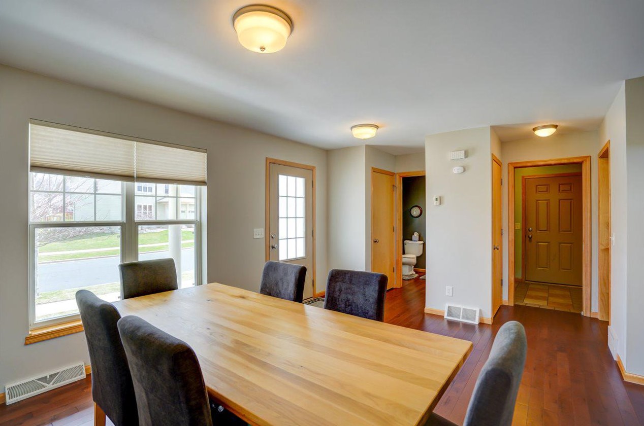 2649 Koshkonong Way, Sun Prairie, WI 53590-7061