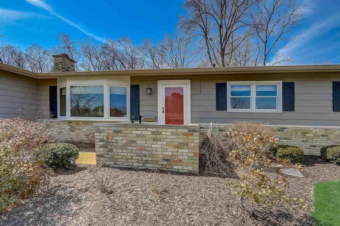 1026 Friar Ln, Madison, WI 53711-2510