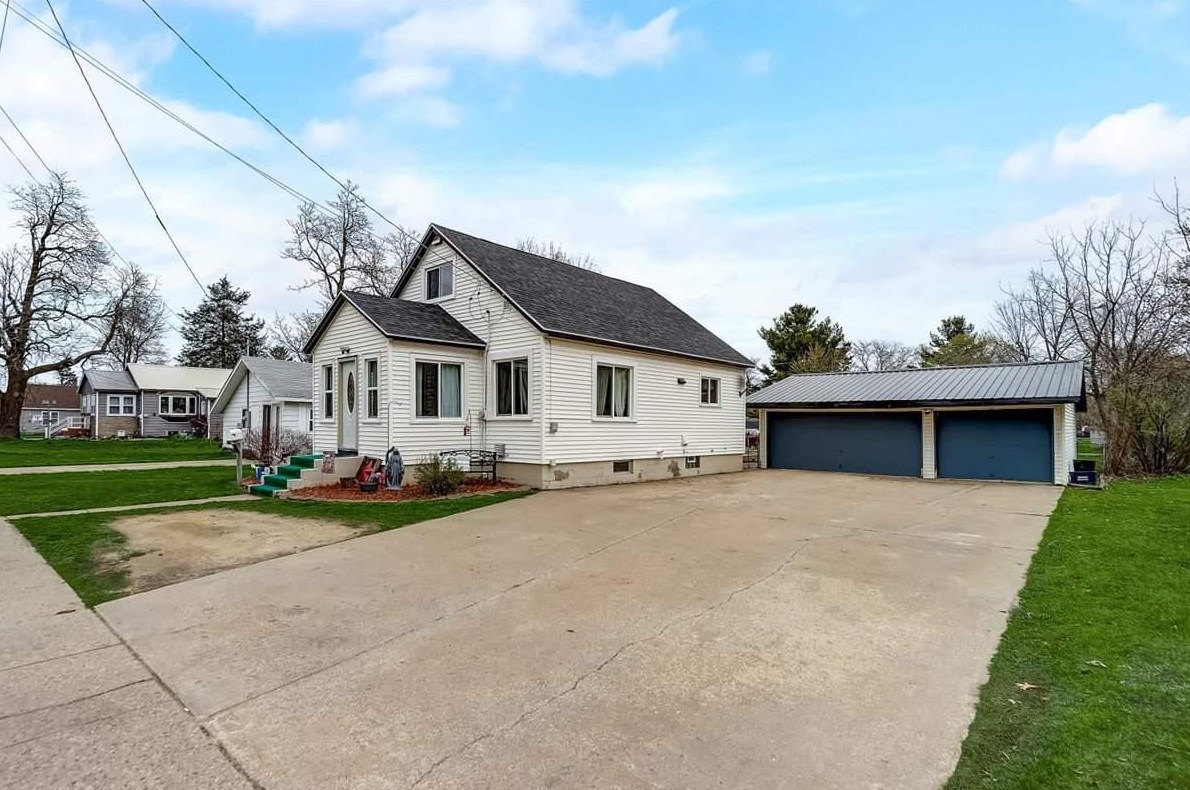 316 N Union St, Mauston, WI 53948