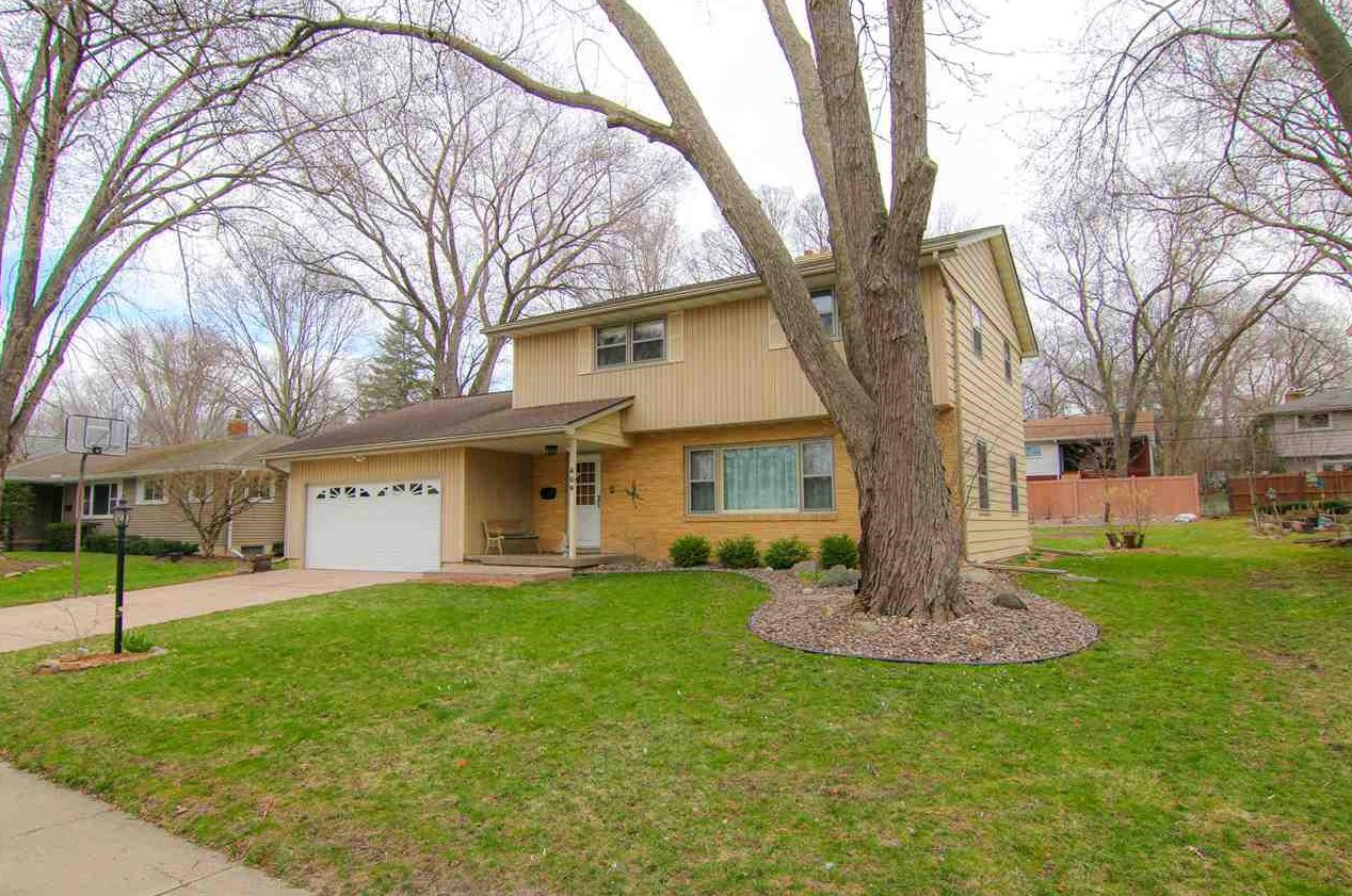 409 Shearwater St, Madison, WI 53714-3347