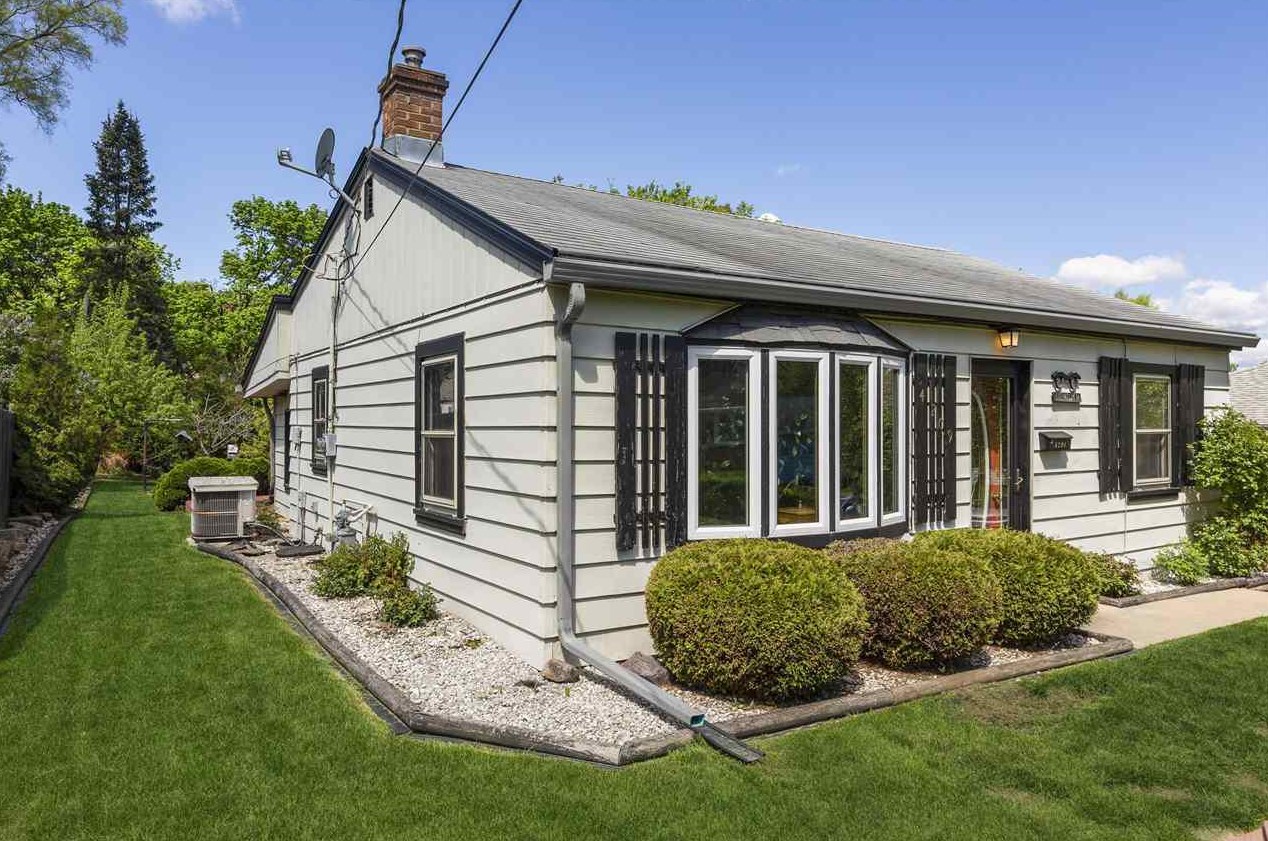 4209 Elinor St, Madison, WI 53716-1709