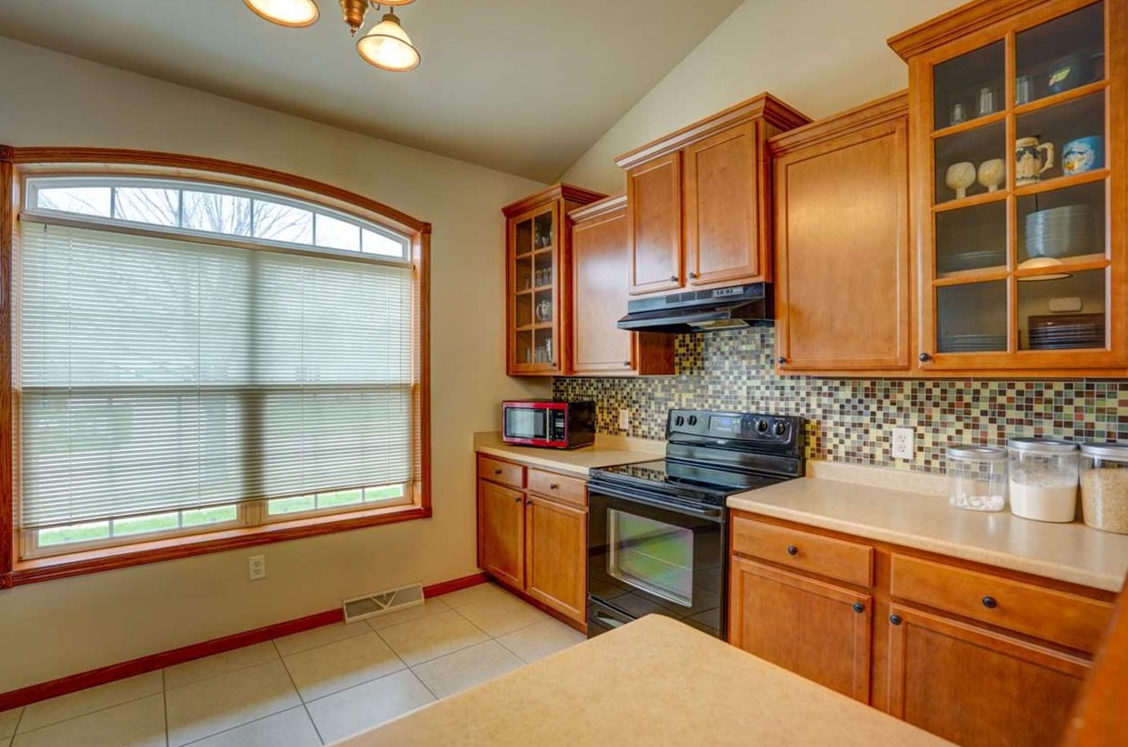 4137 Westerfield Ln, Madison, WI 53704-6232