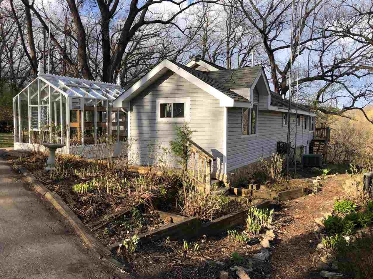 9636 N Brown Rd, Edgerton, WI 53534