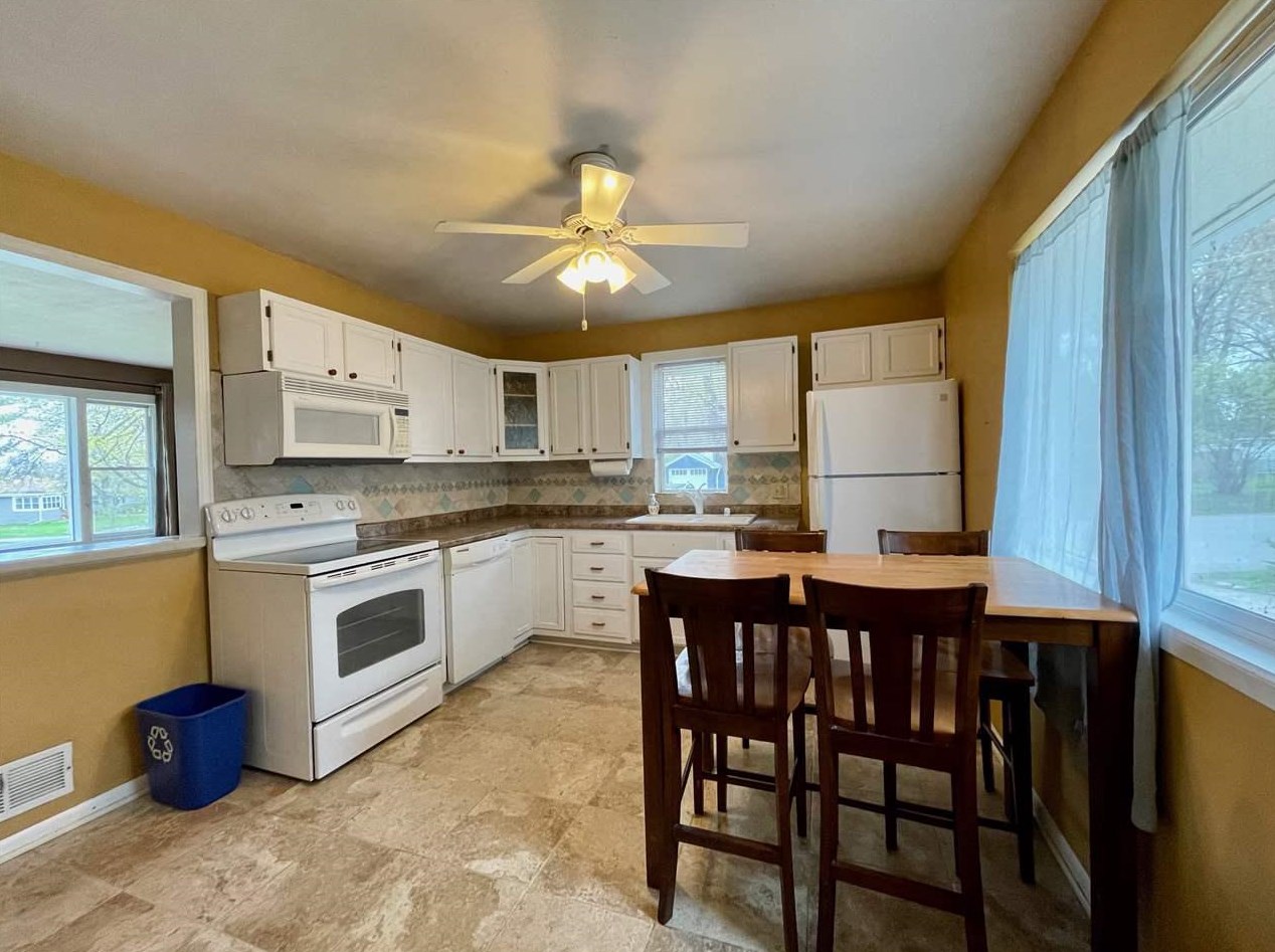 601 Pinchot Ave, Madison, WI 53716-1740
