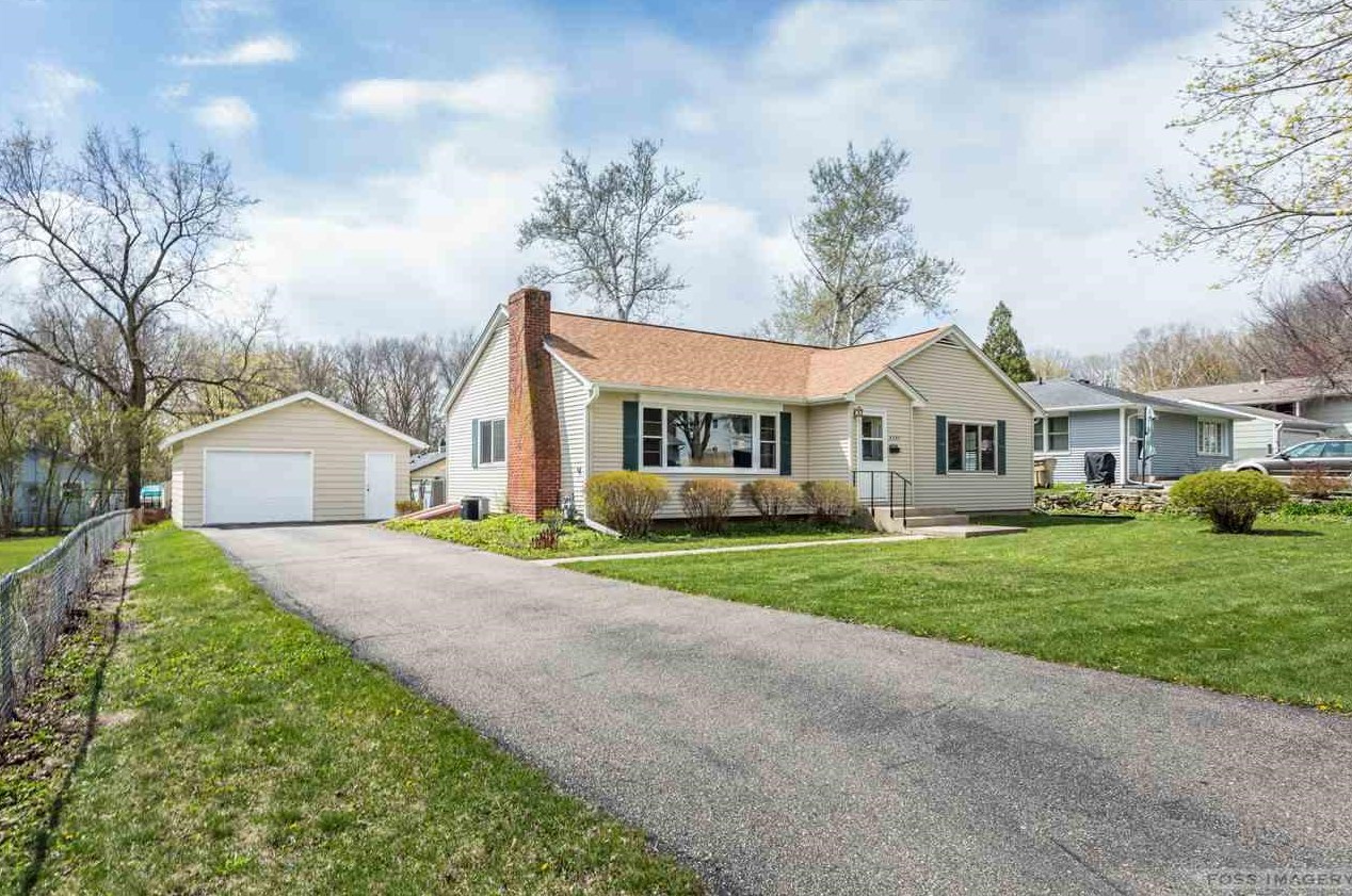 4341 Daisy Dr, Madison, WI 53711-4808