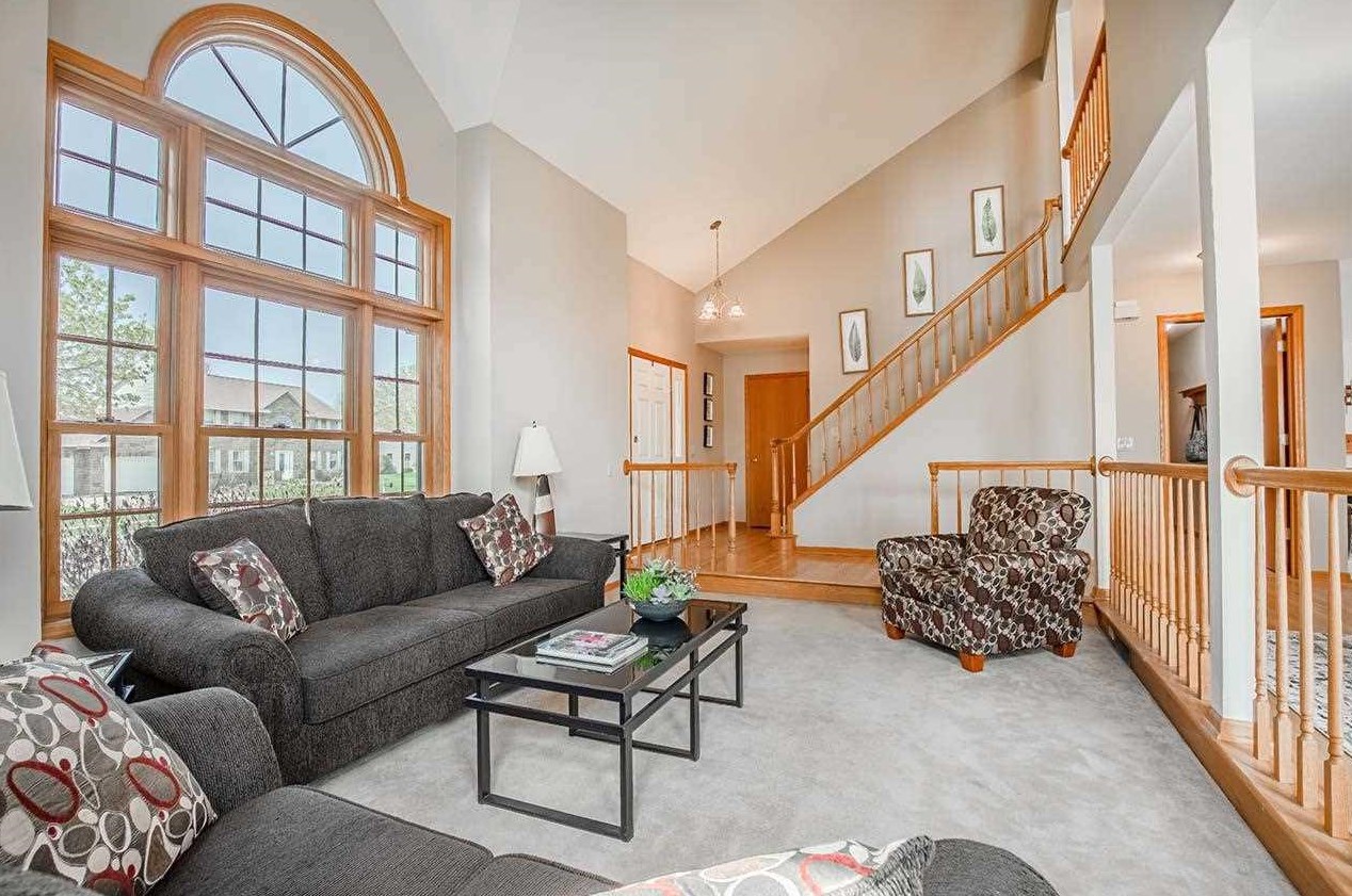 723 Eddington Dr, Sun Prairie, WI 53590-3509