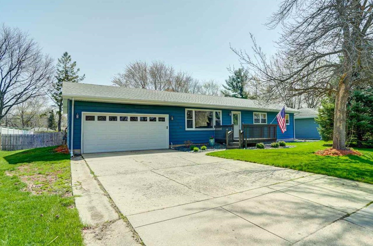175 Amber Trl, Sun Prairie, WI 53590-1916